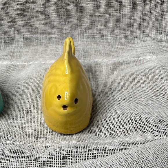 Vintage 1950s Bauer Chicken Of the Sea Advertising Salt and Pepper Shakers Fish - Picture 5 of 16